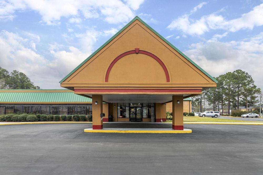 Econo Lodge Дуґлас Екстер'єр фото