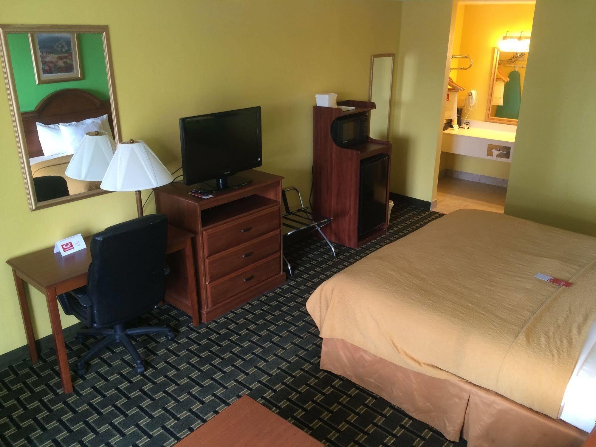 Econo Lodge Дуґлас Екстер'єр фото