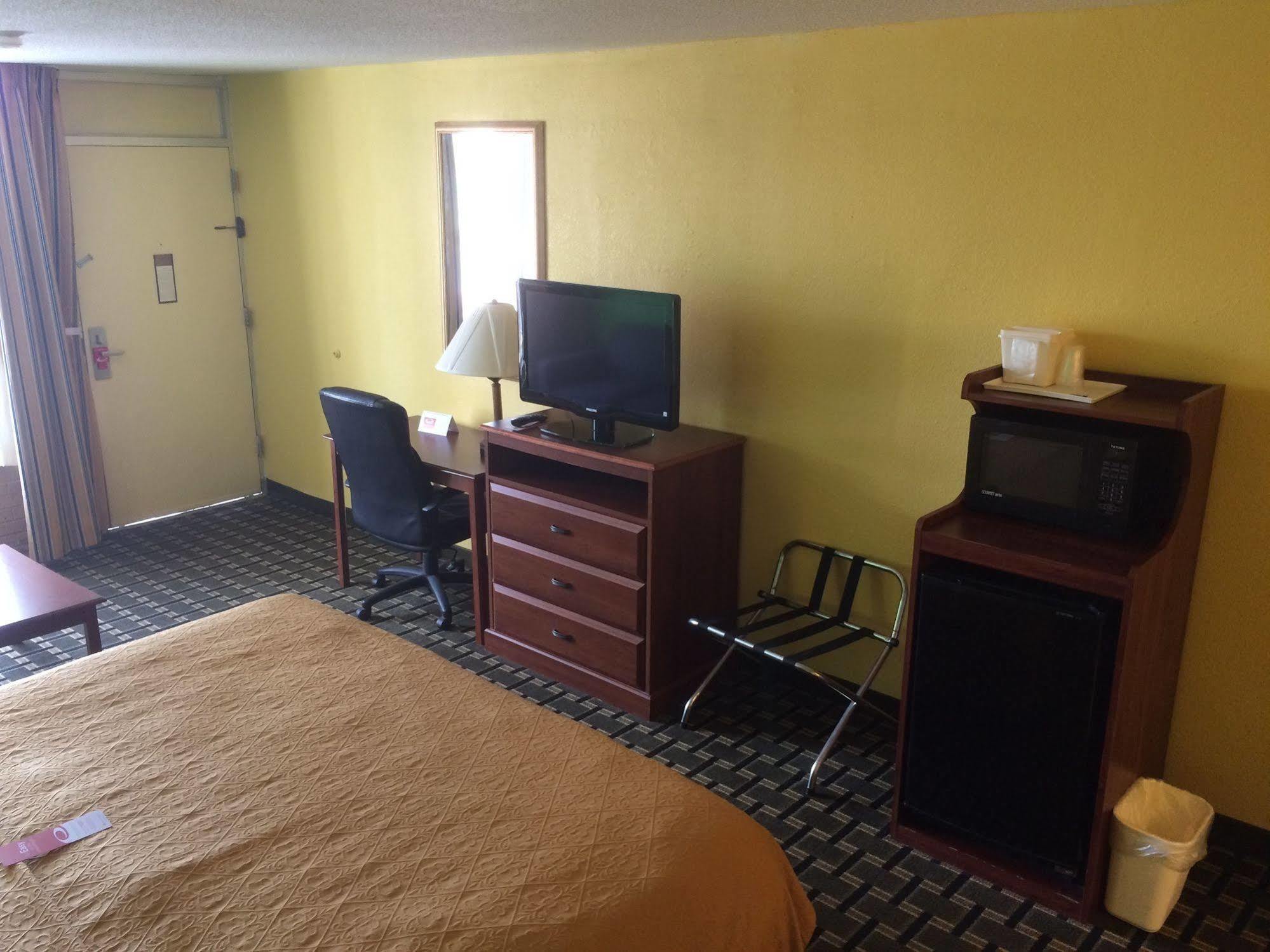 Econo Lodge Дуґлас Екстер'єр фото