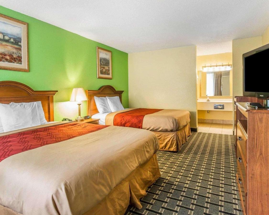 Econo Lodge Дуґлас Екстер'єр фото