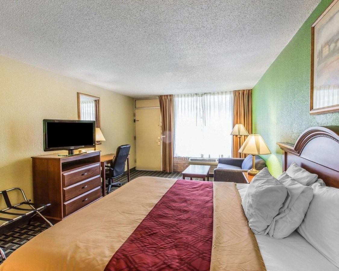 Econo Lodge Дуґлас Екстер'єр фото