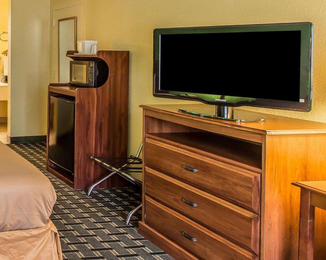 Econo Lodge Дуґлас Екстер'єр фото