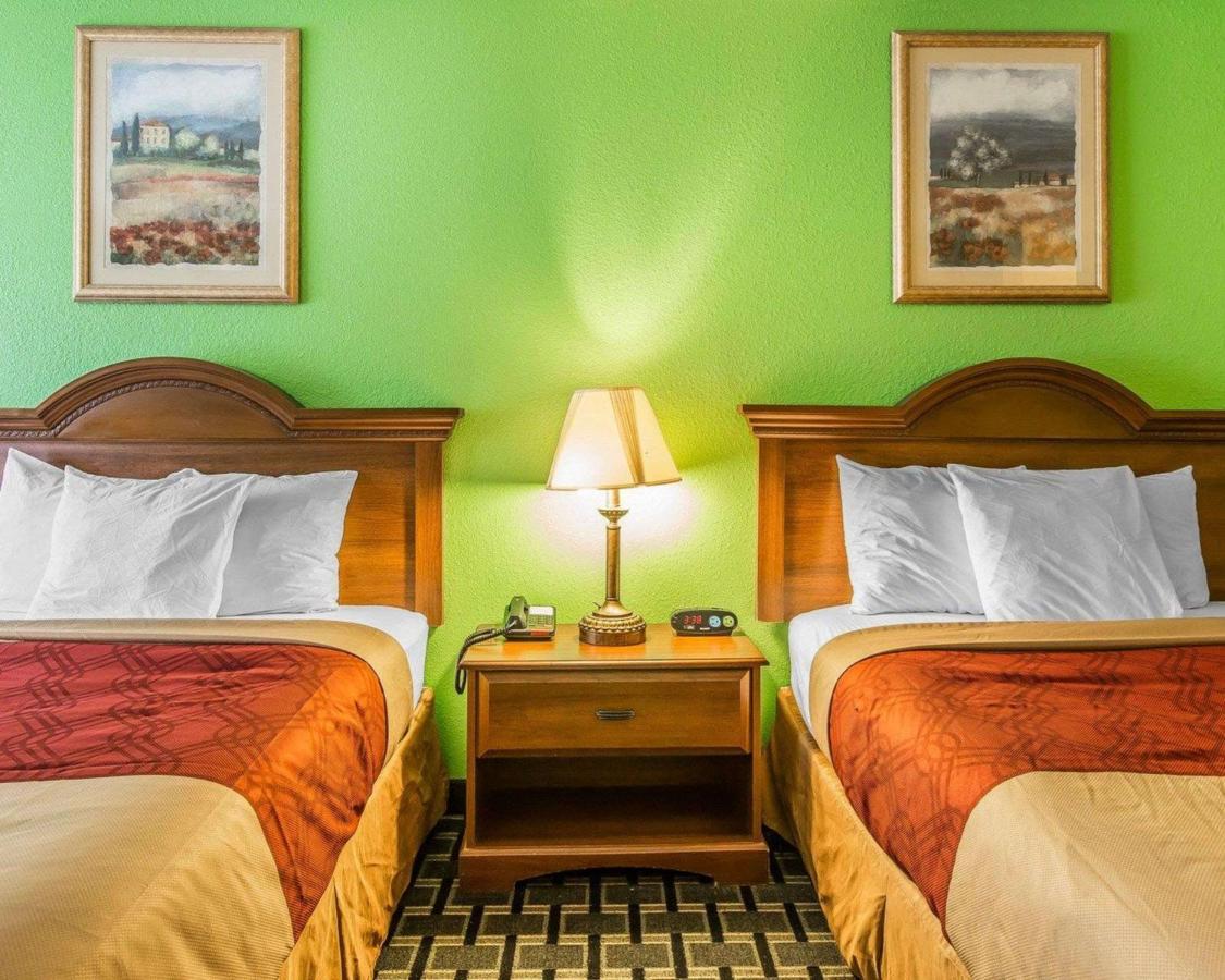 Econo Lodge Дуґлас Екстер'єр фото